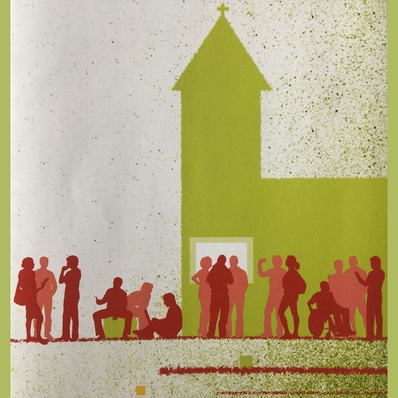 Rote Silhouetten von Jugendlichen vor einer grünen Kirchenillustration.