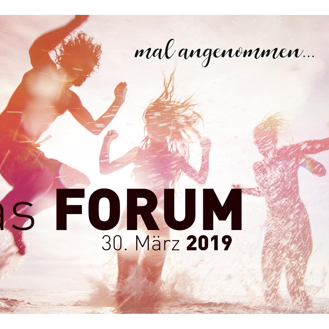 Forum Einladung: Jugendliche springen ins Wasser. Das Forum am 30. März 2019.